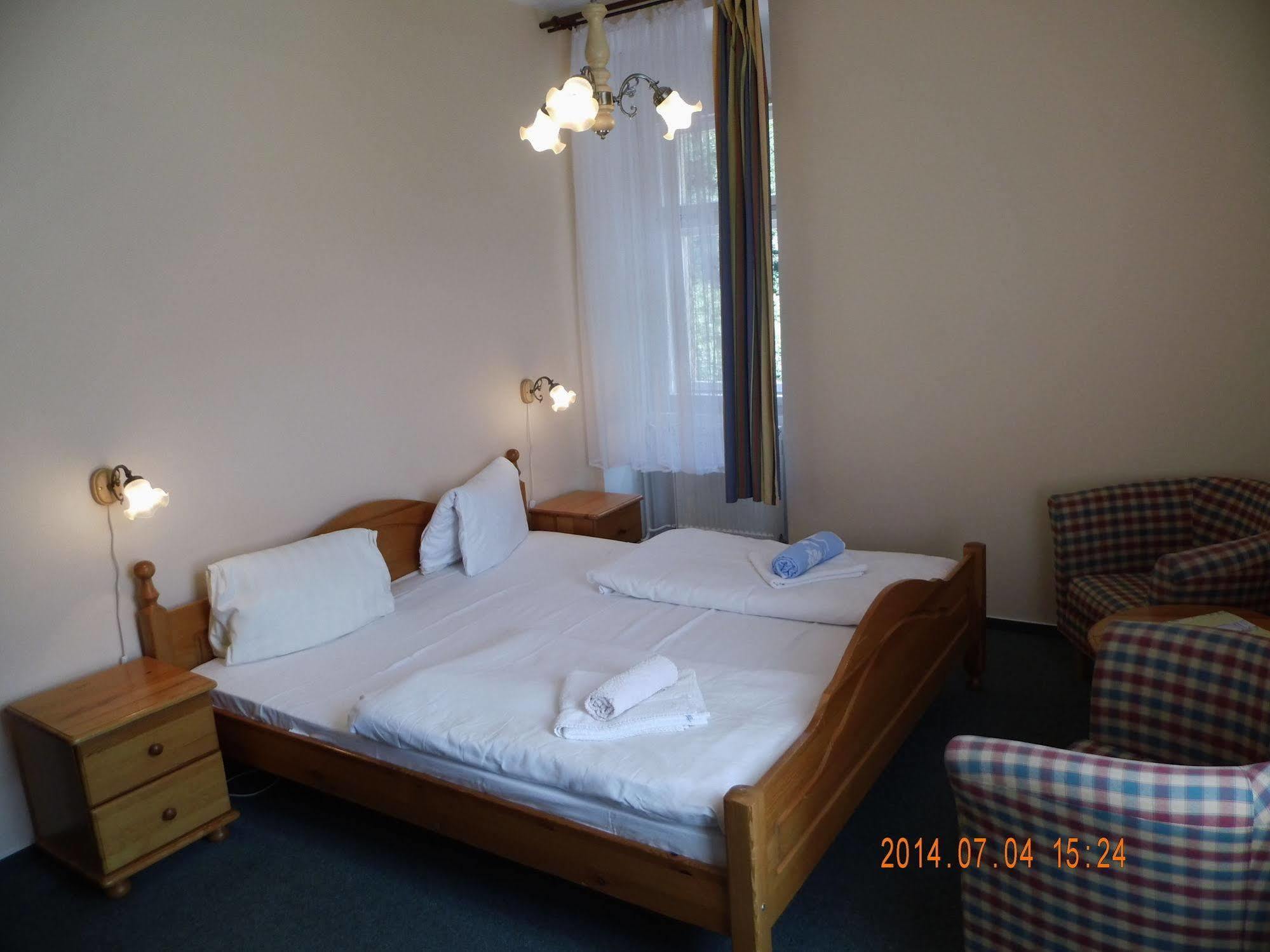 Pension Villa Berolina Marianske Lazne Ngoại thất bức ảnh